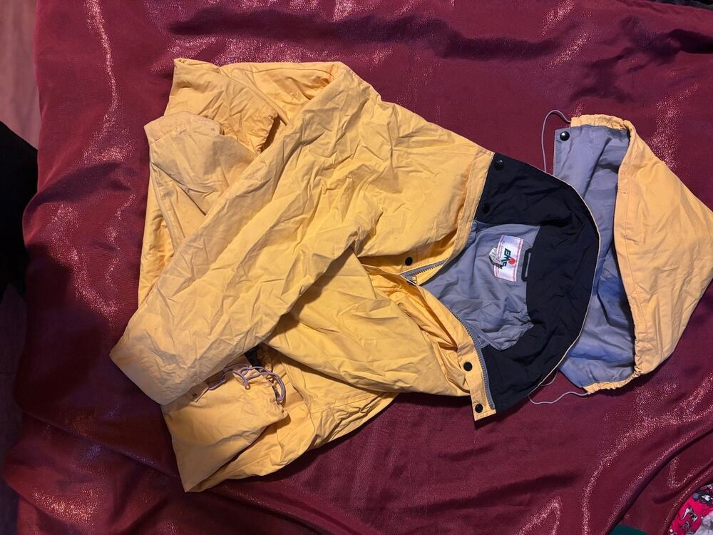 EMS Jacket Womens S Yellow Hooded Packable Raincoat Windbreaker Lightweight
